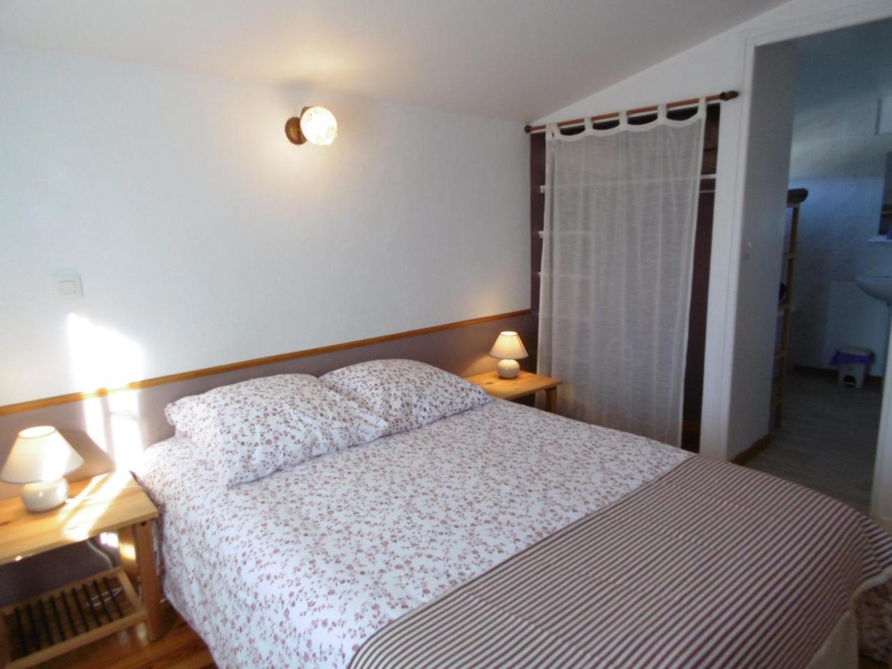 La Ferme De Valauris Bed & Breakfast Sisteron Exterior foto
