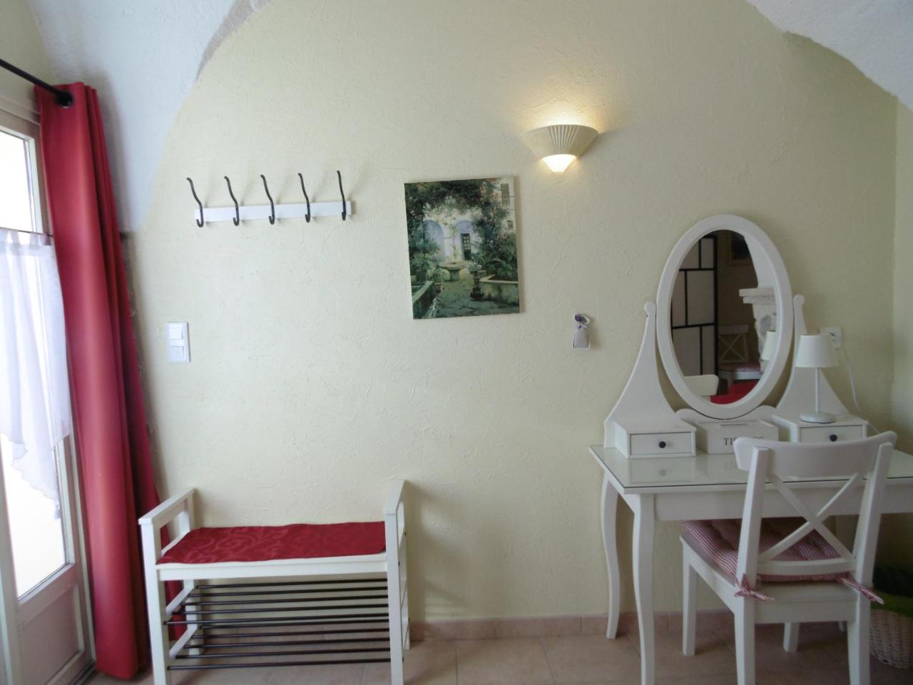 La Ferme De Valauris Bed & Breakfast Sisteron Exterior foto